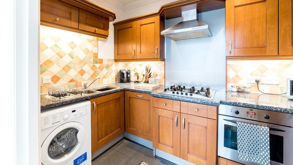 Victorian Apartment บอร์นมัธ ภายนอก รูปภาพ