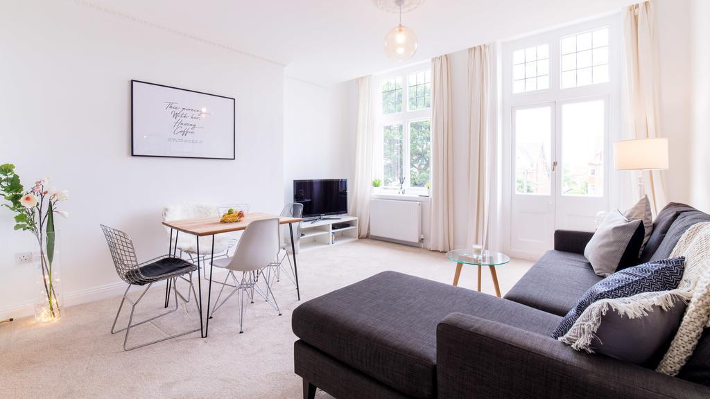 Victorian Apartment บอร์นมัธ ภายนอก รูปภาพ